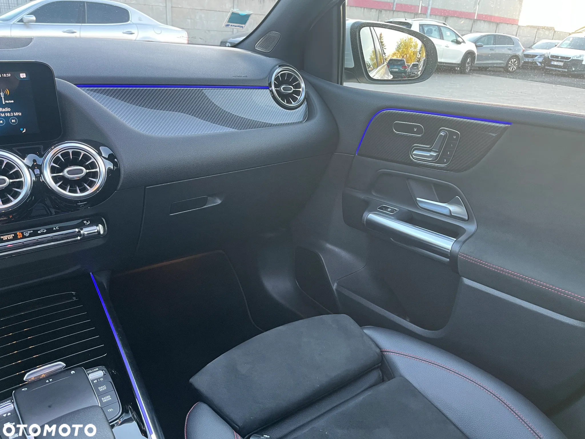 Mercedes-Benz Klasa B 200 d 8G-DCT AMG Line - 31