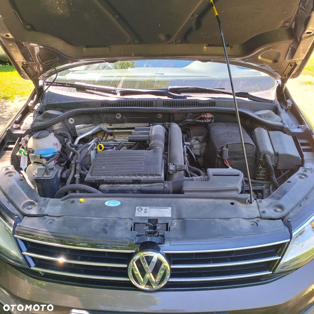 Volkswagen Jetta 1.2 TSI Comfortline - 33