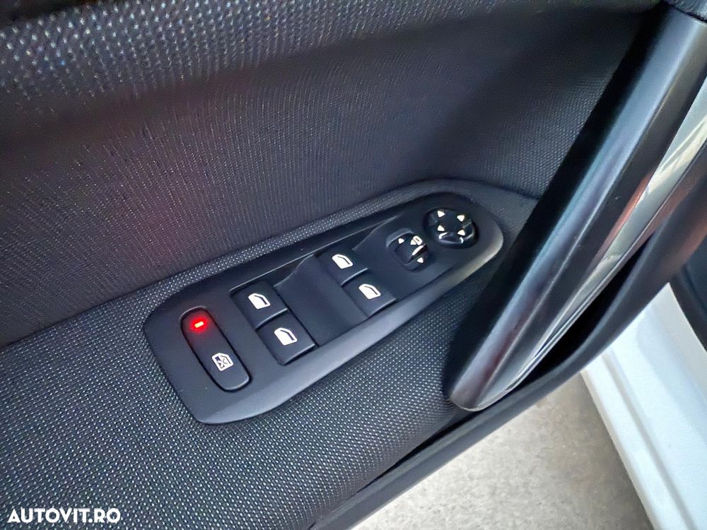 Peugeot 308 PureTech 130 GPF EAT8 Stop & Start Allure - 36