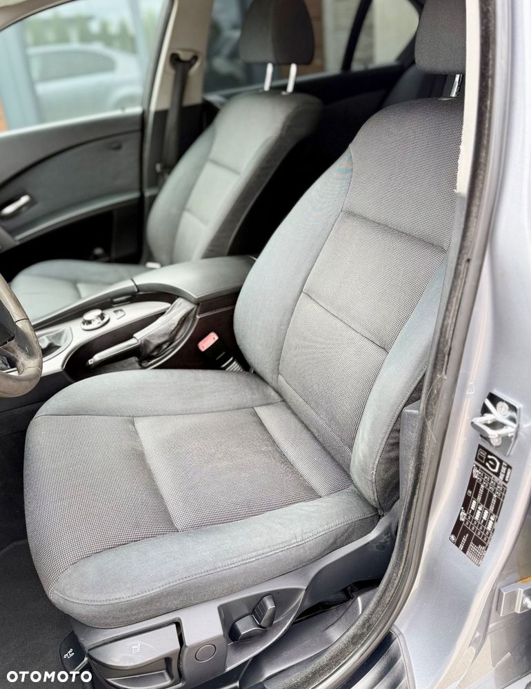 BMW Seria 5 520i - 8