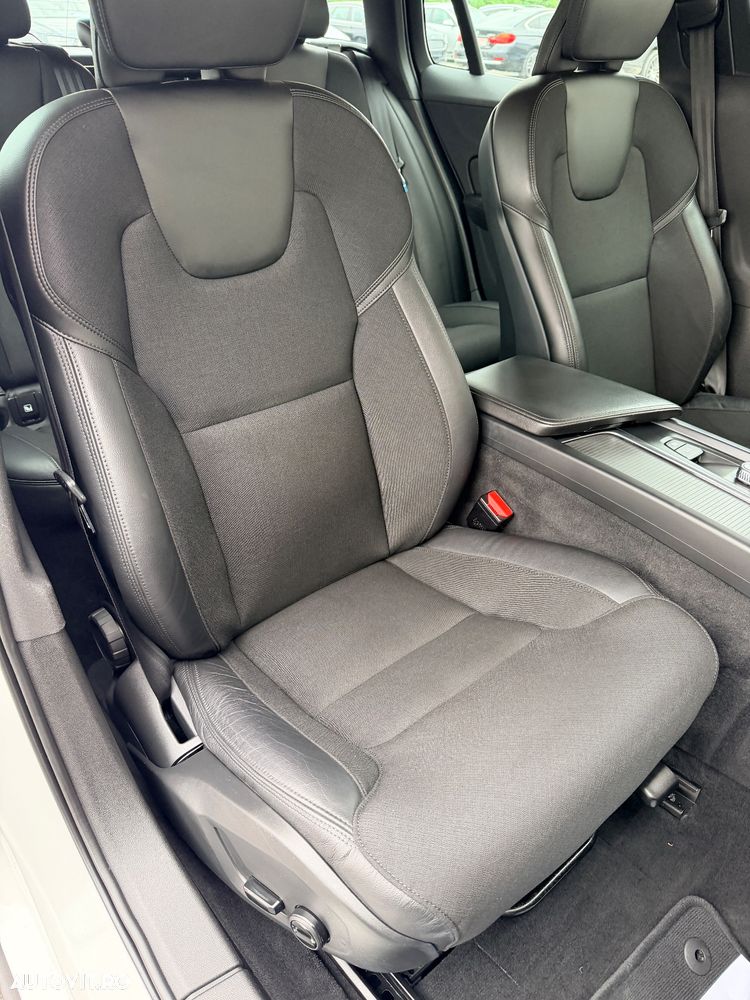 Volvo V60 D3 Momentum Pro - 16