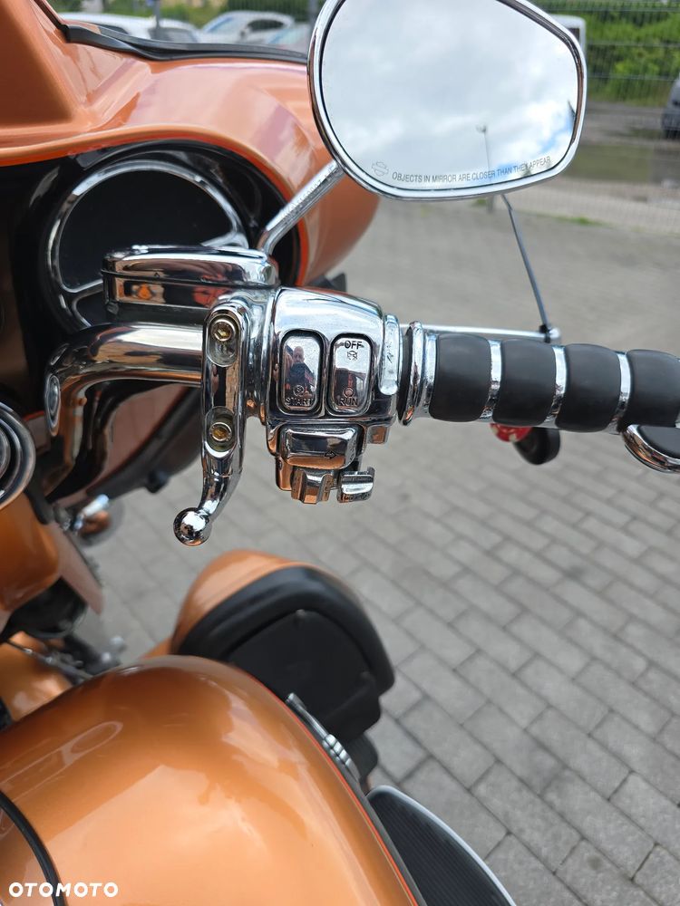 Harley-Davidson FLHTCU Ultra - 21