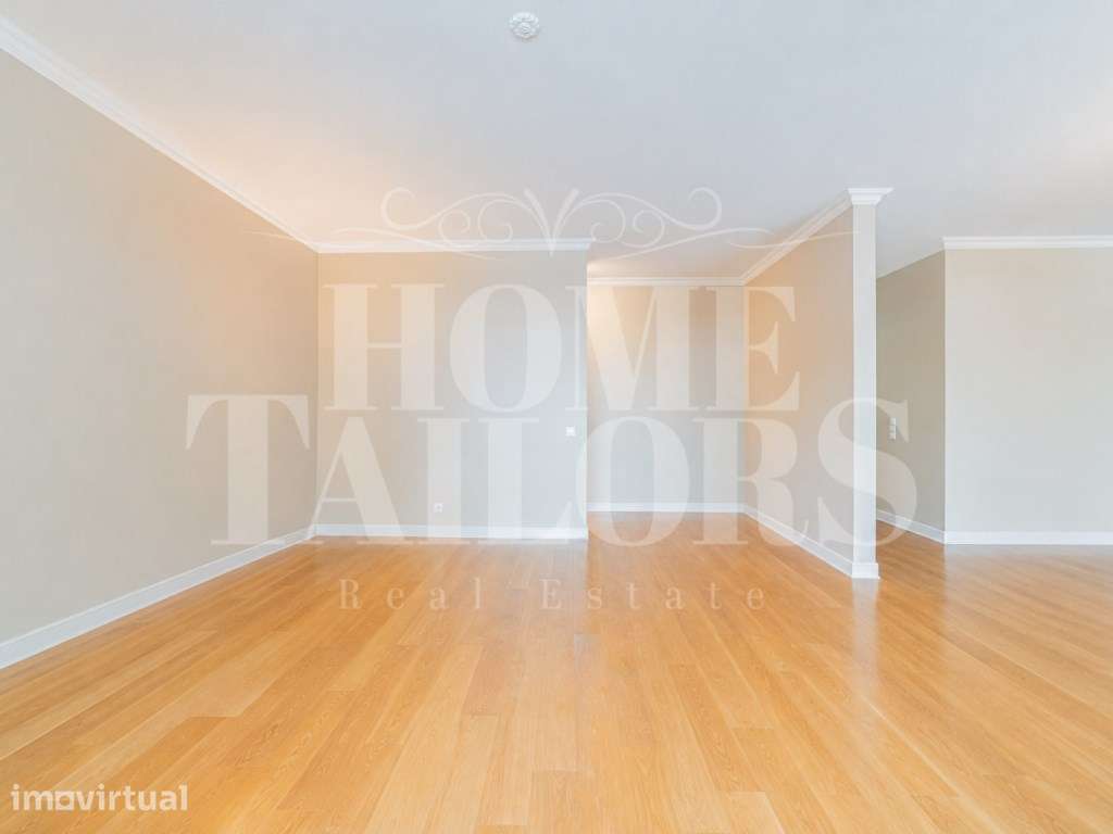 T3 com 183 m², varanda e suite no prestigiado Alto da Barra - Grande imagem: 3/39