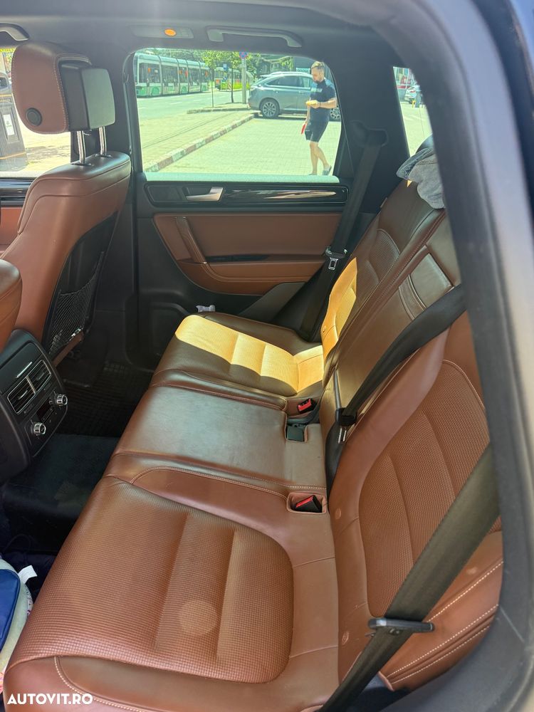 Volkswagen Touareg - 8