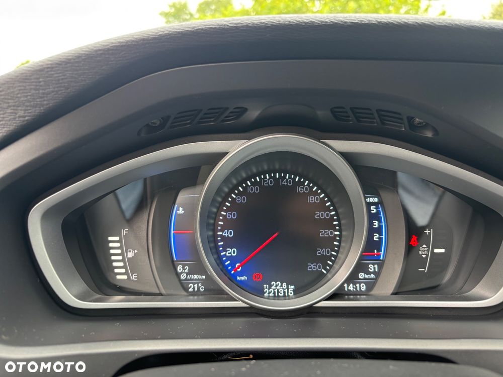 Volvo V40 D2 RDesign - 14