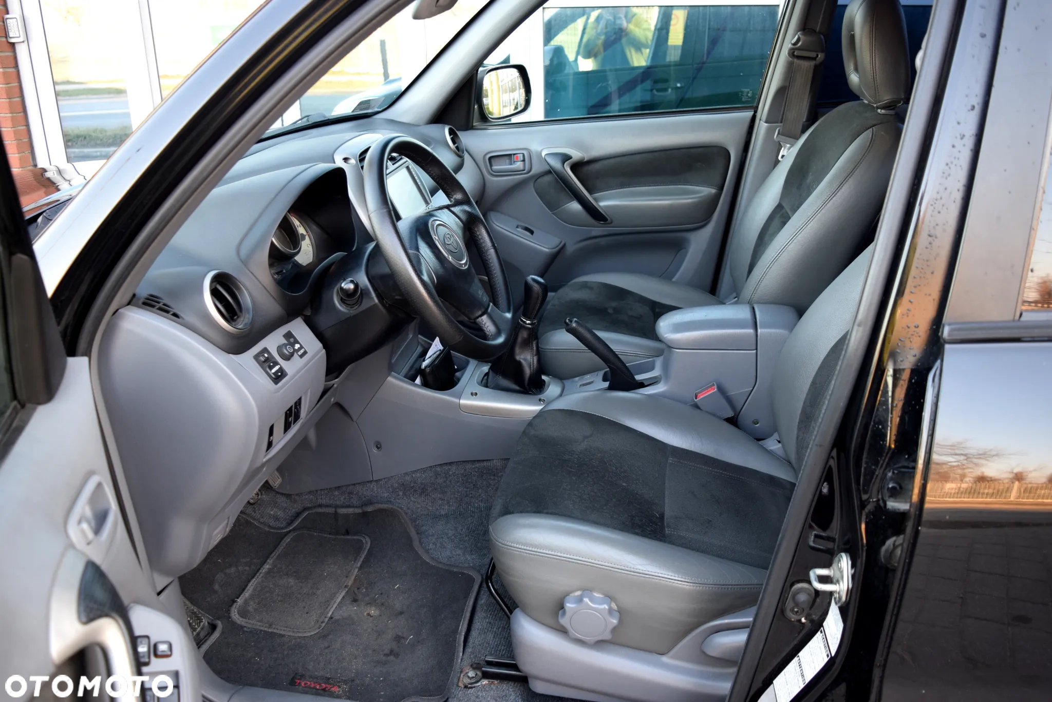Toyota RAV4 2.0 D-4D 4x4 - 6