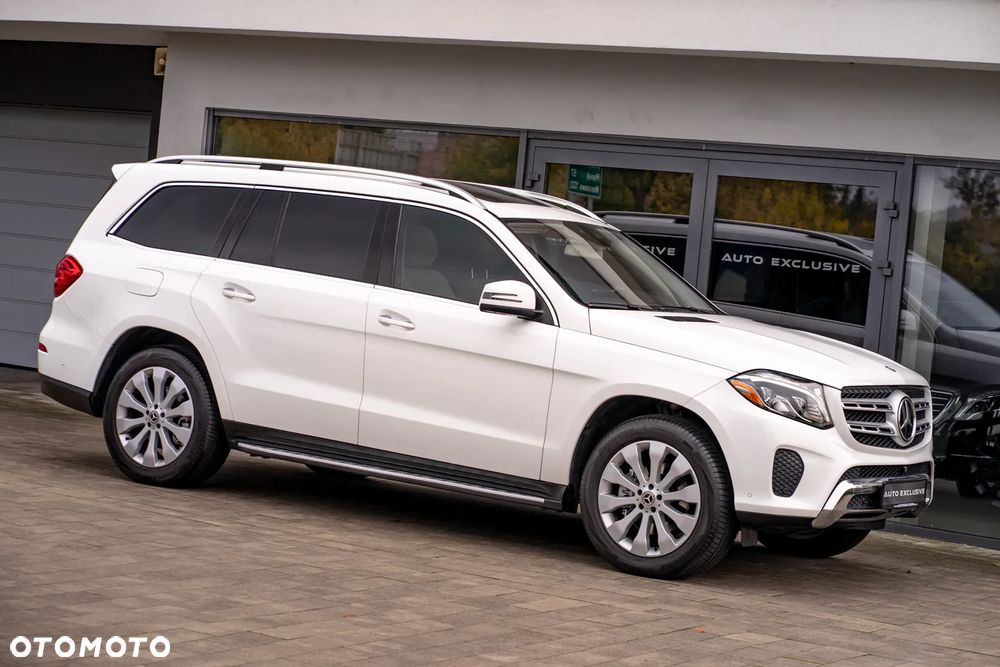 Mercedes-Benz GLS - 11