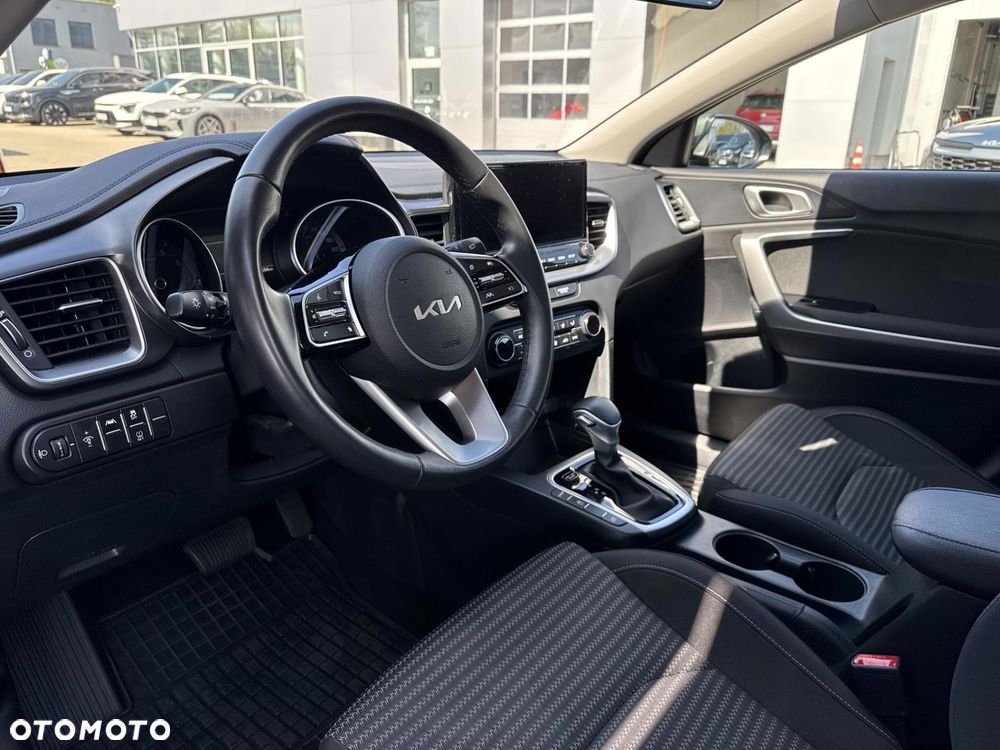 Kia Ceed 1.5 T-GDI M DCT - 10