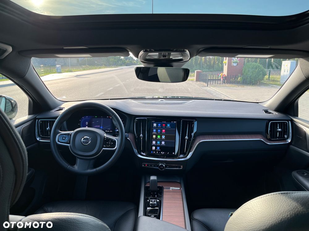 Volvo S60 B5 B AWD Plus Dark - 13
