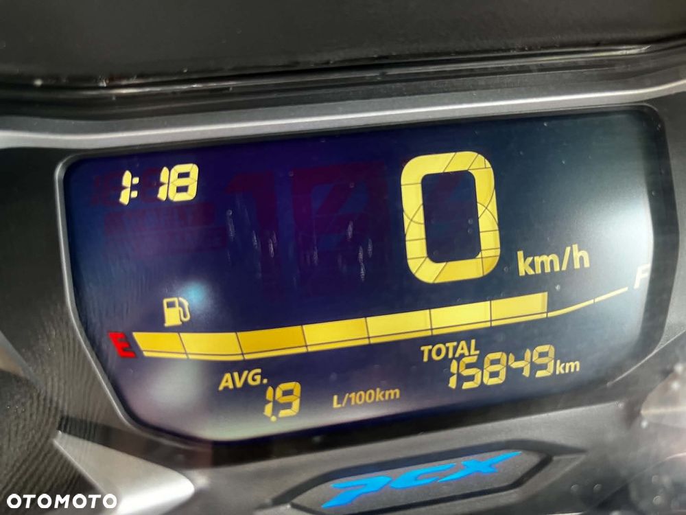 Honda PCX - 12
