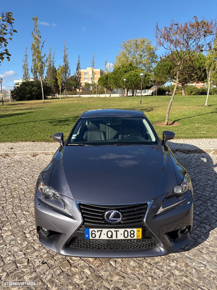 Lexus IS 300H Luxury - 7