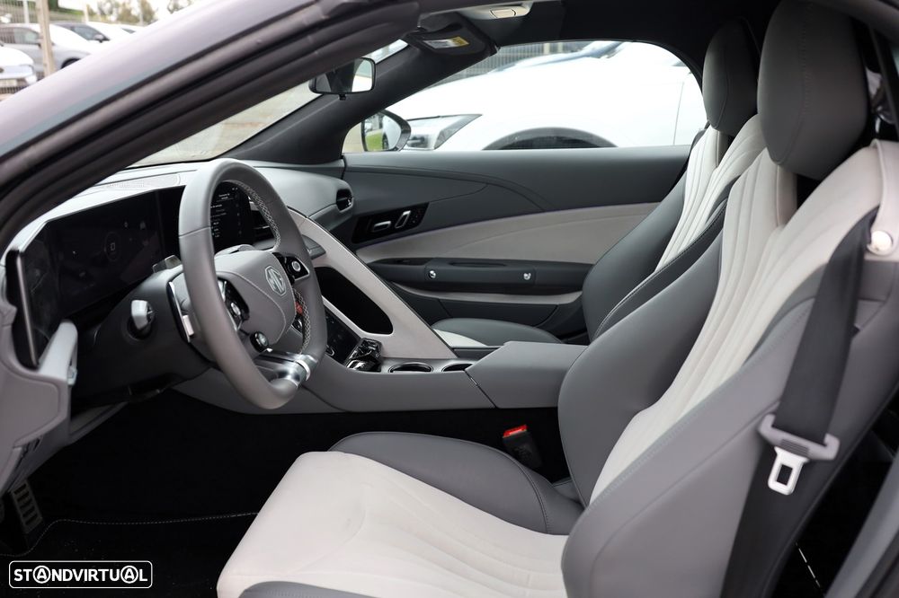 MG Cyberster 77 kWh GT - 12