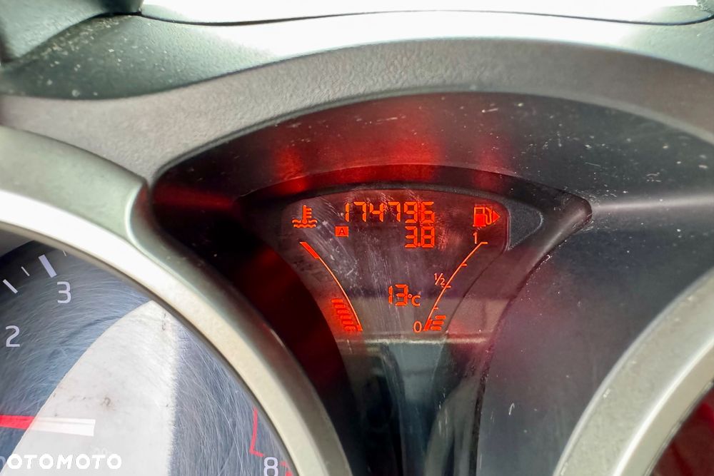 Nissan Juke - 24