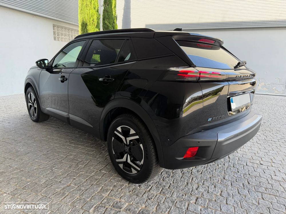 Peugeot e-2008 54 kWh GT - 16