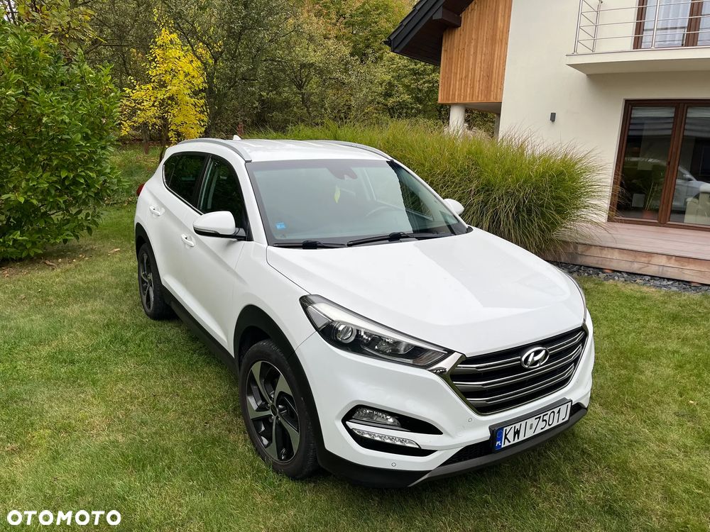 Hyundai Tucson 1.7 CRDI BlueDrive Style 2WD - 8