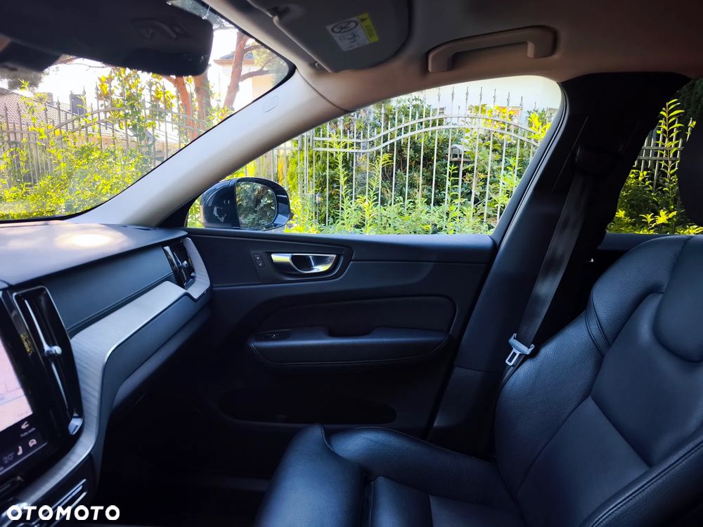 Volvo XC 60 B4 D Inscription - 28