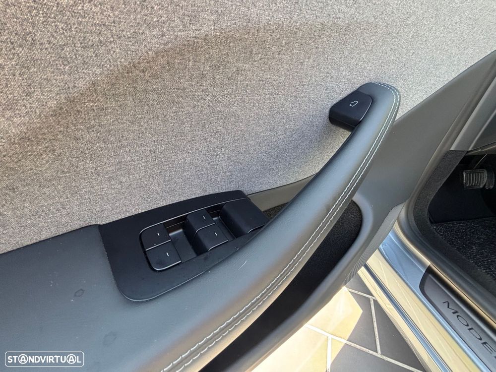 Tesla Model 3 Tração Traseira Premium - 22