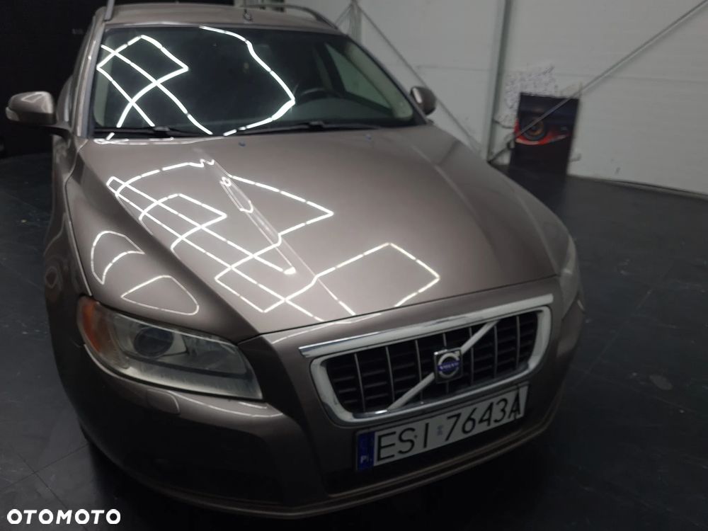 Volvo V70 2.4D Summum - 33