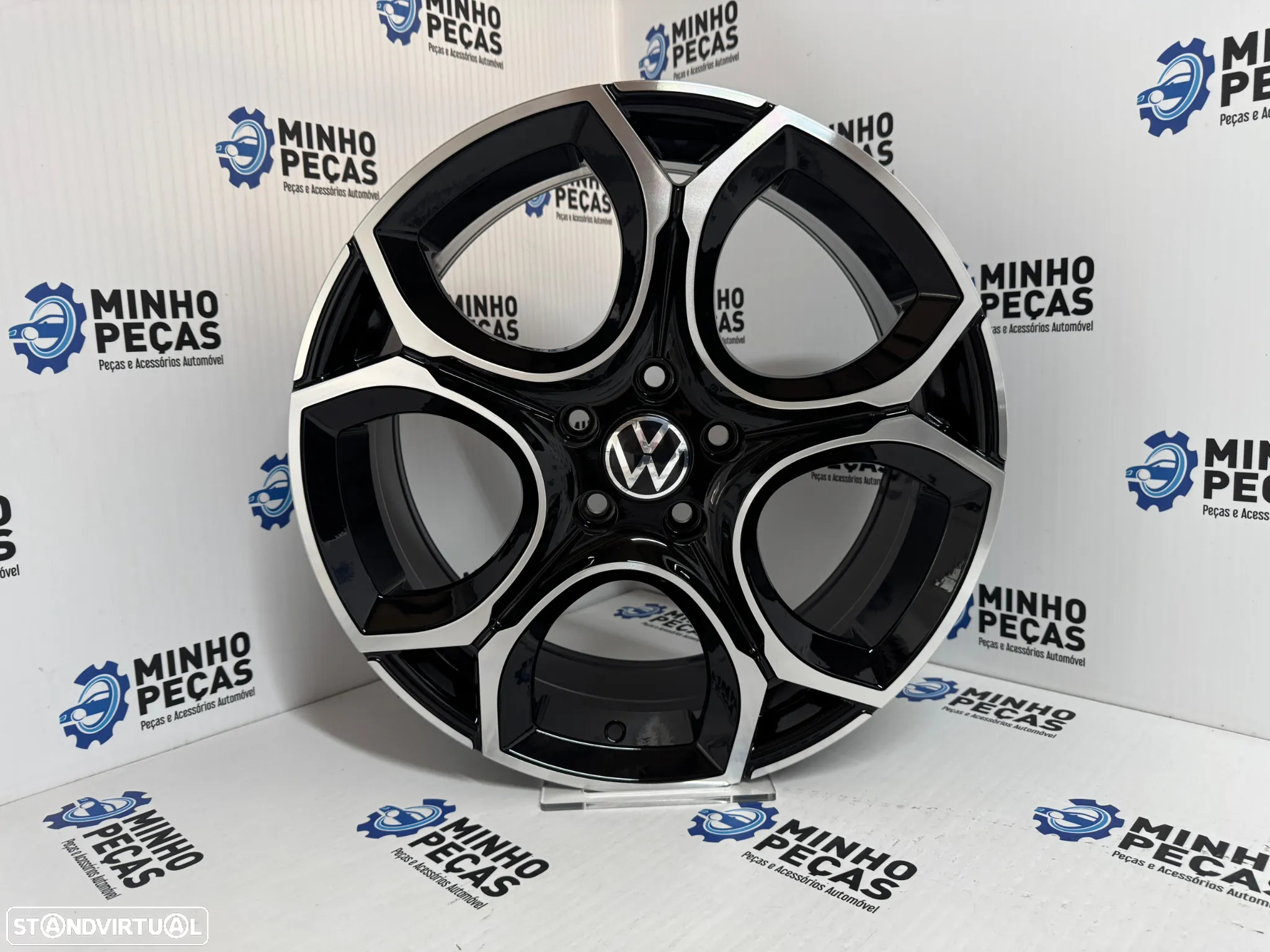 Jantes Vw Golf VIII GTI em 18 Preto Polido - 9