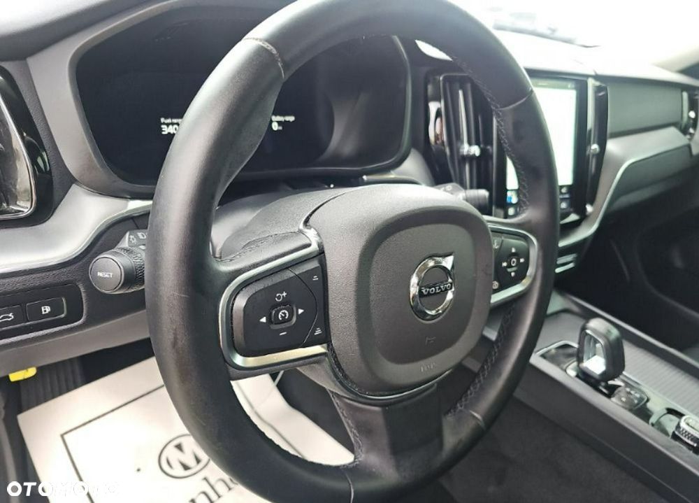 Volvo XC 60 - 8