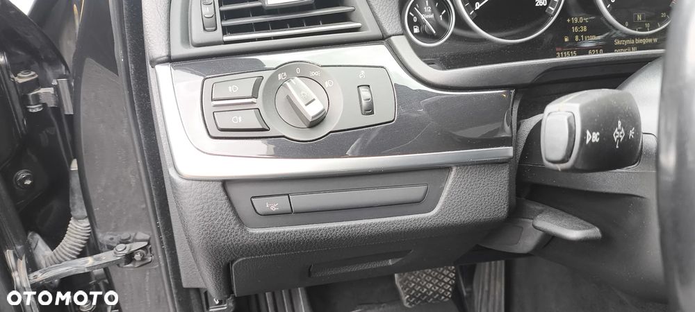 BMW Seria 5 520d - 14