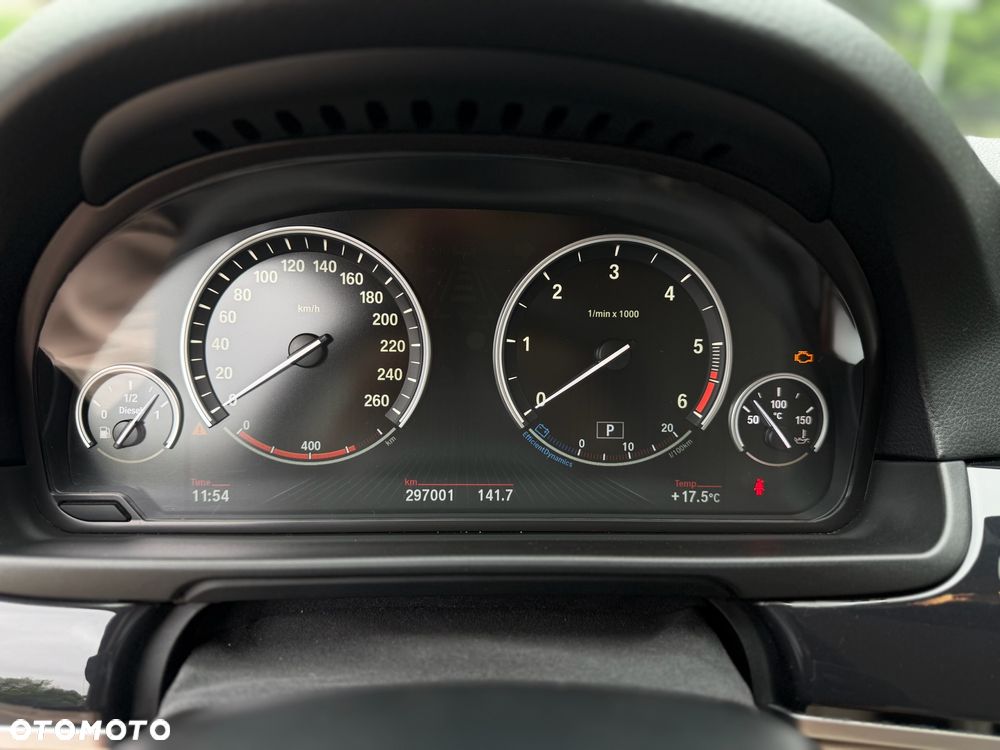 BMW Seria 5 520d xDrive Luxury Line - 14
