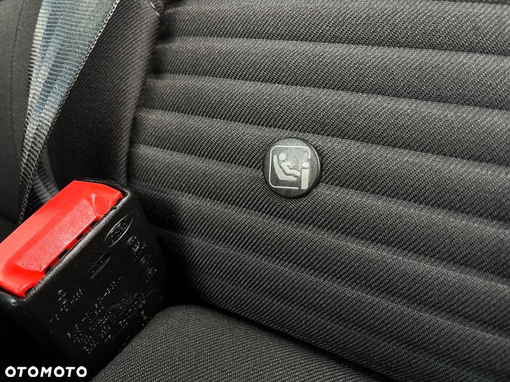 Ford Focus 1.5 EcoBlue Start-Stopp-System TITANIUM DESIGN - 27