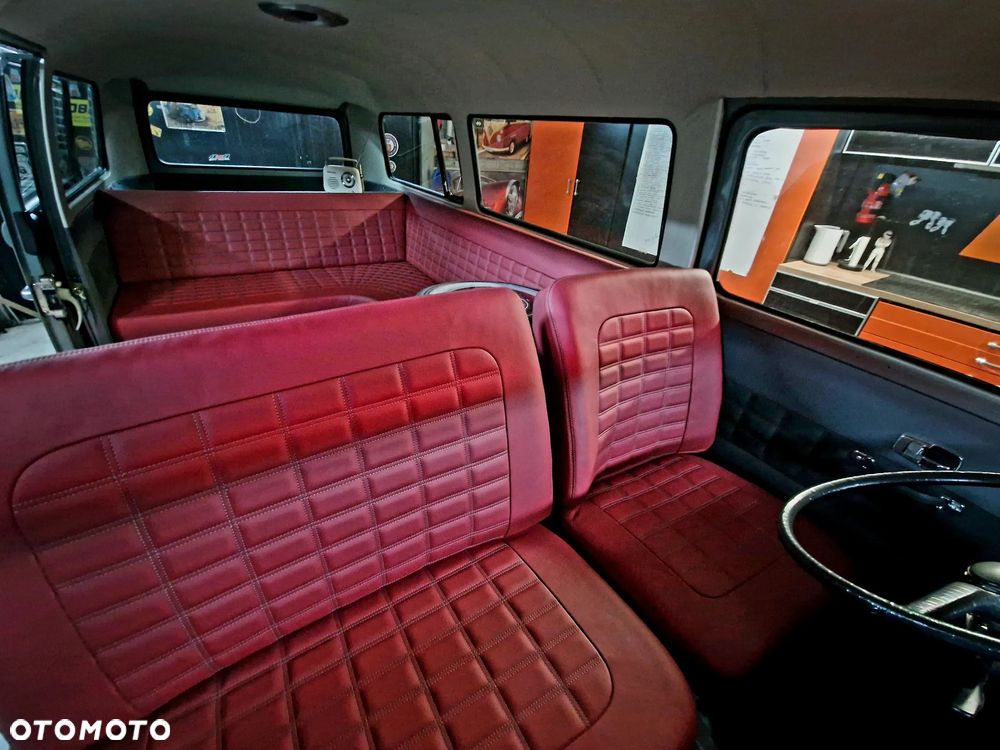 Volkswagen Transporter - 10