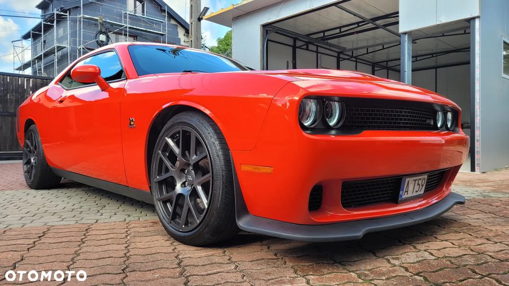 Dodge Challenger 6.4 Scat Pack - 4