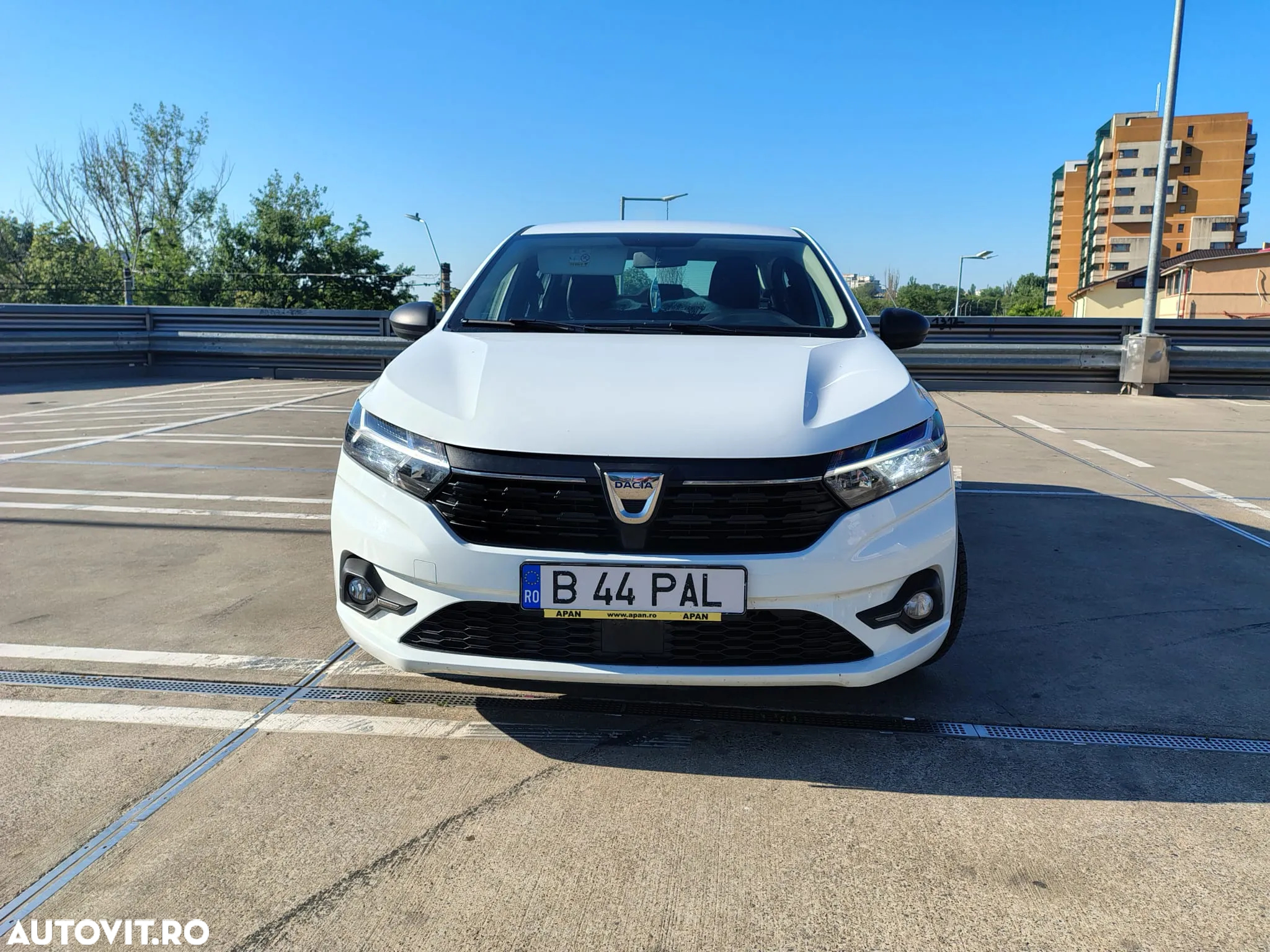 Dacia Logan SCe 65 Essential - 2