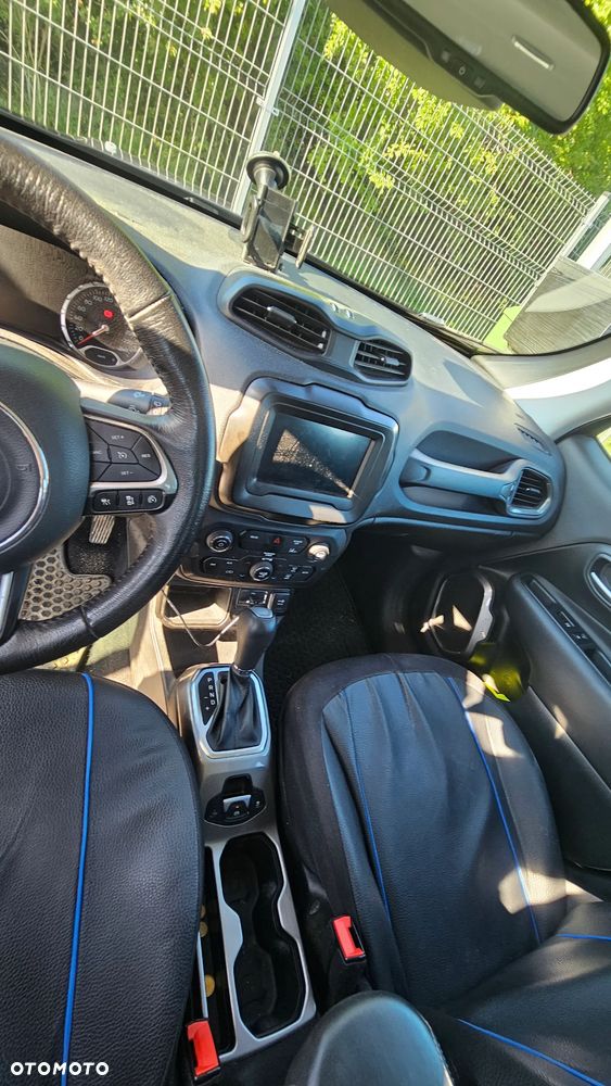 Jeep Renegade 1.5 T4 mHEV Limited FWD S&S DCT - 15