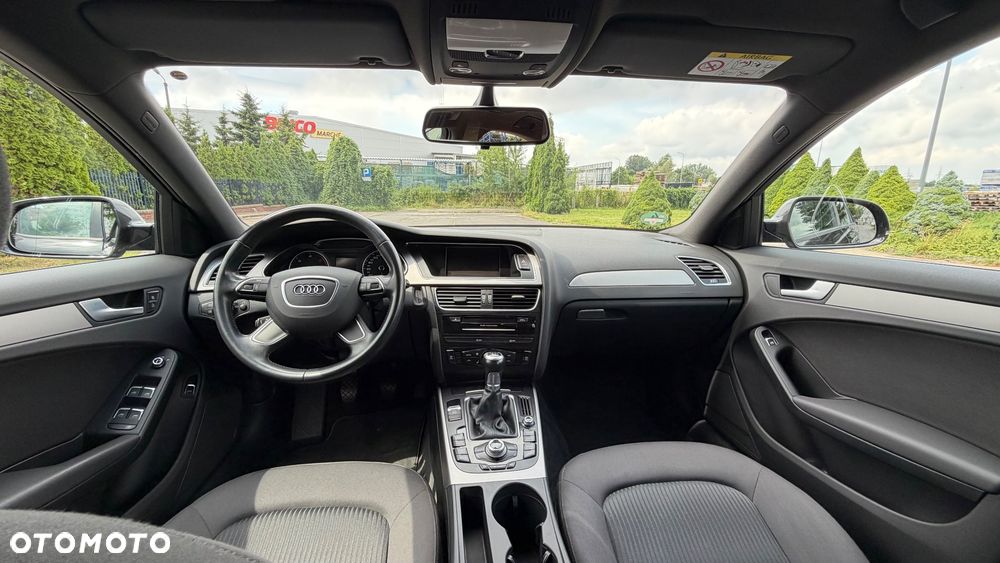 Audi A4 Limousine - 5