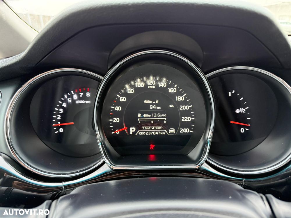 Kia Ceed 1.6 GDI DCT SW Platinum Edition - 11