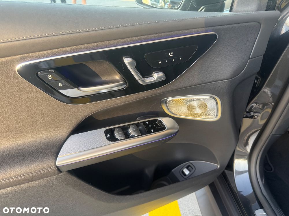 Mercedes-Benz GLC 220 d 4-Matic - 5