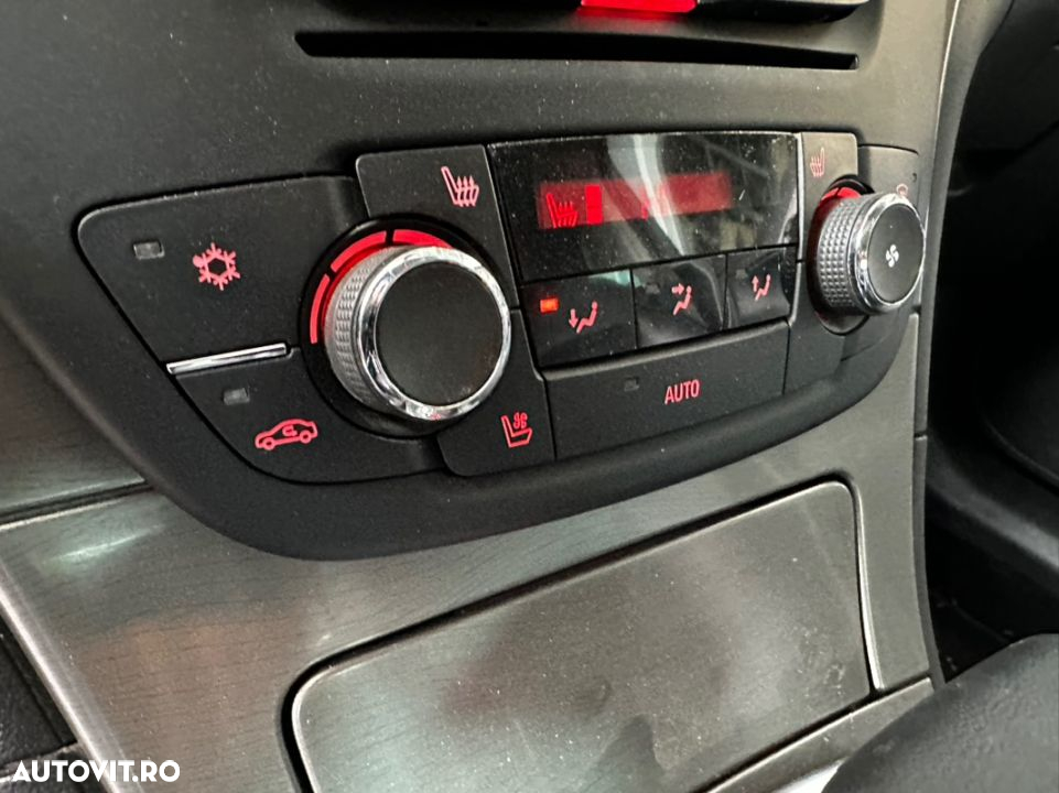 opel insignia 2010 20d ecotec 118kw Motor A20DTH cilindree 1956 cmc euro 5 cutie automata hidramata aisin Scaune piele încălzite și ventilate GPS navigație kit airbaguri - 6