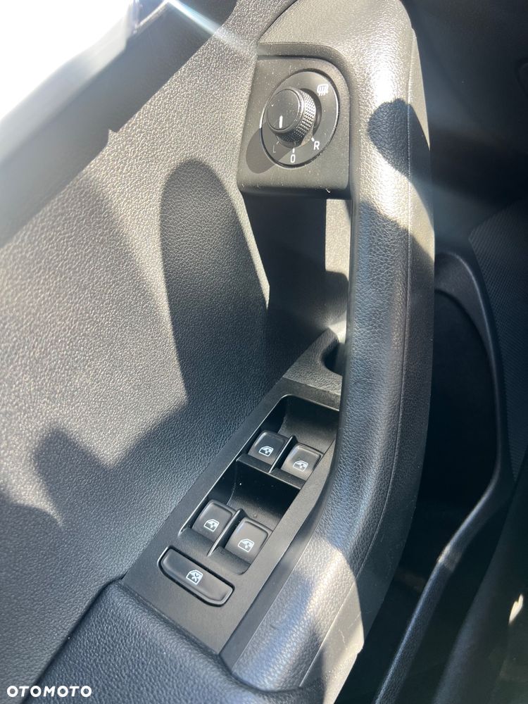 Skoda Octavia 1.6 TDI DSG Premium Edition - 11