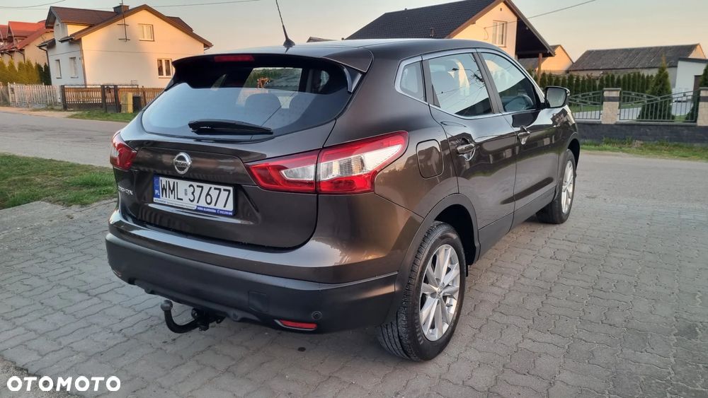 Nissan Qashqai 1.2 DIG-T N-Vision - 31