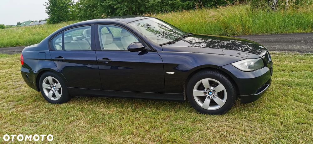 BMW Seria 3 318i - 28