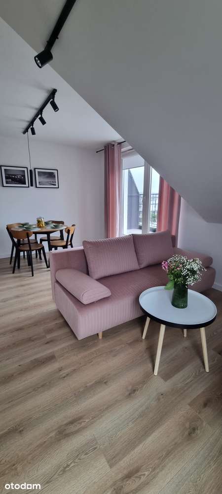 Wynajem słoneczna kawalerka/balkon/winda/m. post. - Pełny obrazek: 2/28