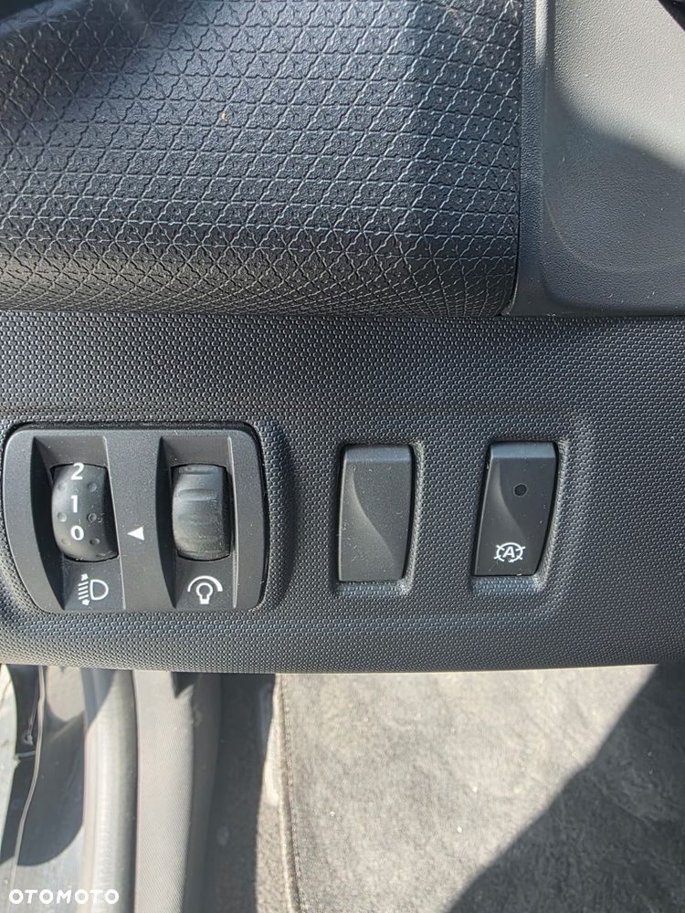 Renault Clio - 14