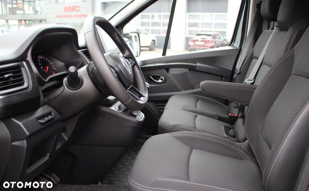 Renault Trafic - 18