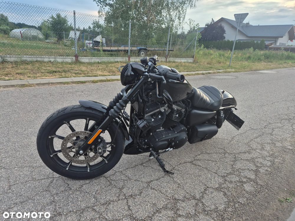 Harley-Davidson Sportster Iron 883 - 12