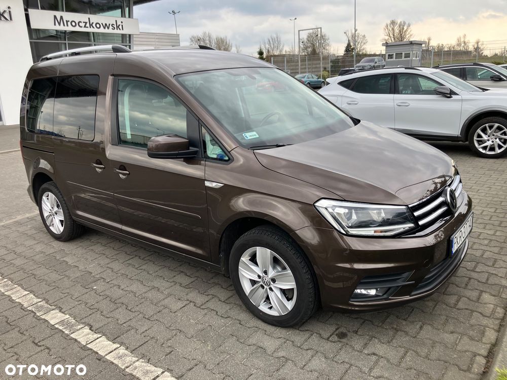 Volkswagen Caddy 2.0 TDI Comfortline DSG - 4