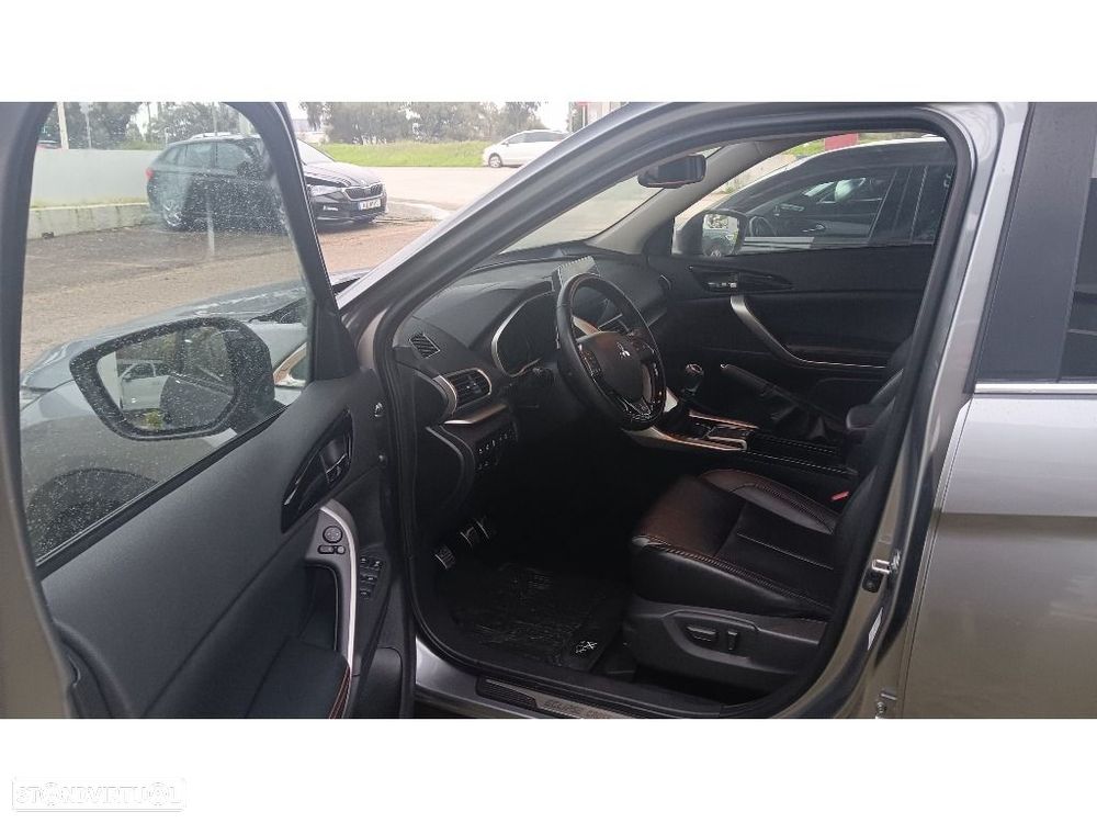 Mitsubishi Eclipse Cross 1.5 MIVEC Black Edition - 3