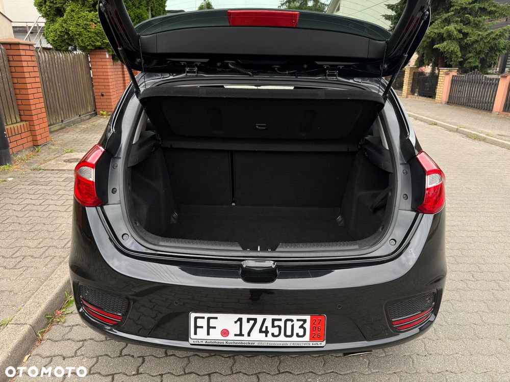 Kia Ceed 1.6 GDI Platinum Edition - 10