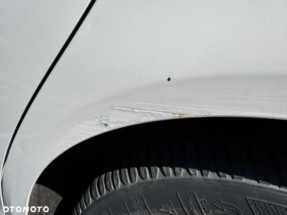 Volkswagen Golf 1.6 TDI Comfortline - 31