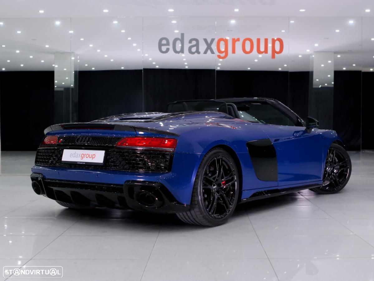 Audi R8 Spyder 5.2 FSi V10 S tronic Plus - 3