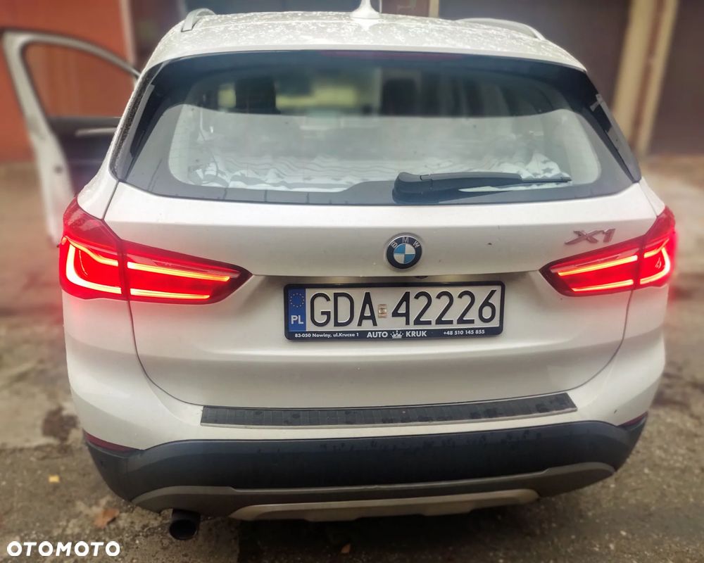 BMW X1 xDrive18d Business Edition - 6