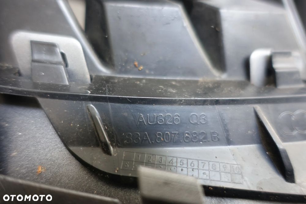 KRATKA ZDERZAKA PRAWA LEWA AUDI Q3 II  18r.- 83A - 4