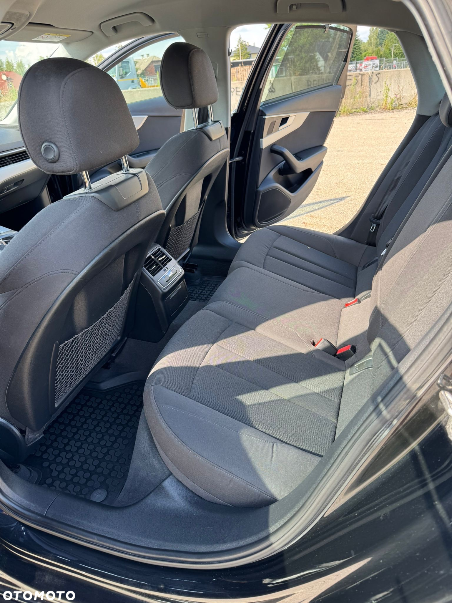 Audi A4 2.0 TDI S tronic - 26